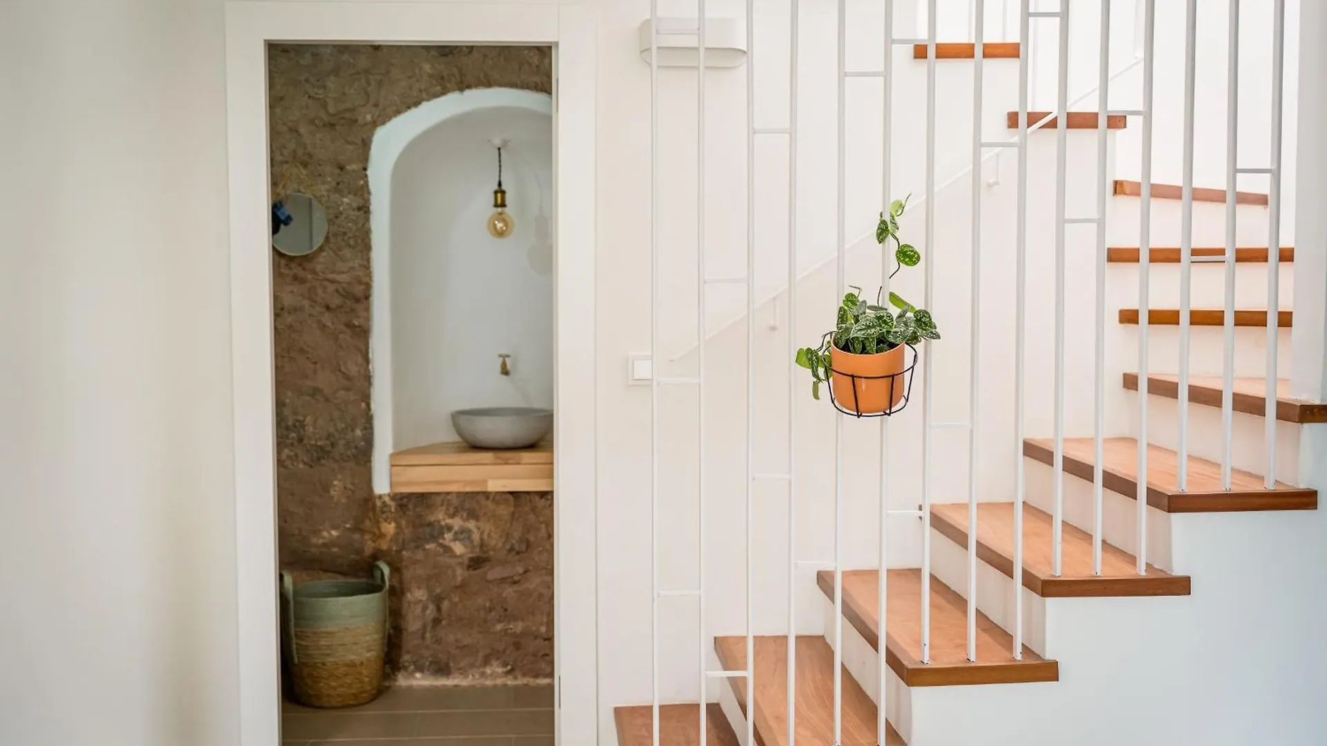 Laguna Cool Living لا لاغونا إسبانيا